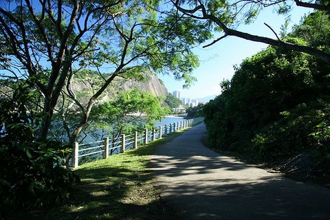 Claudio Coutinho Track - Urca